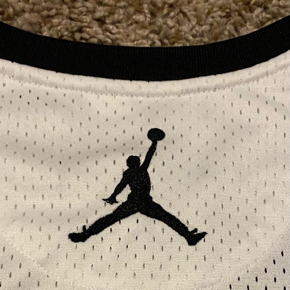 Jordan 23 Black & White Jersey - Picture 6 of 8